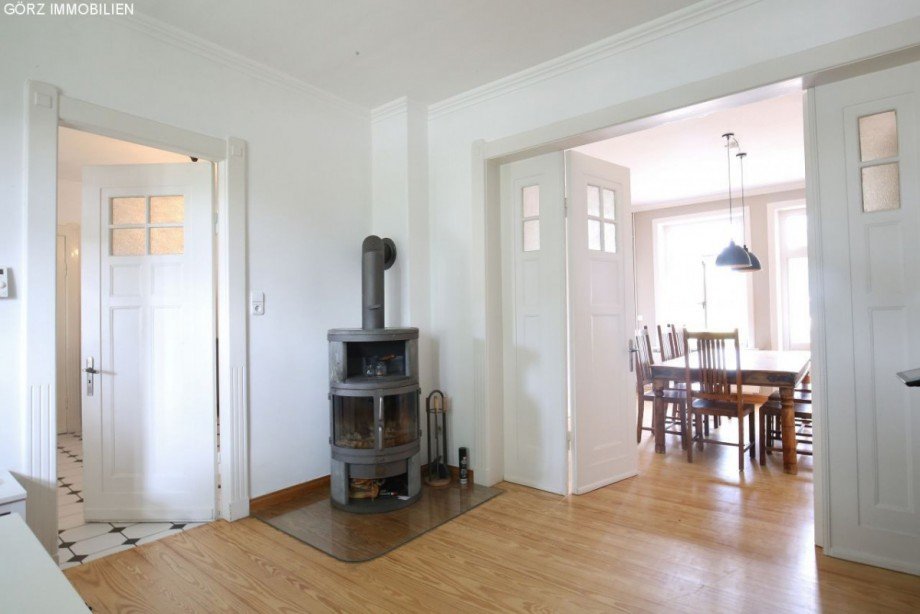 Wohnzimmer mit Kamin Villa Hanerau-Hademarschen