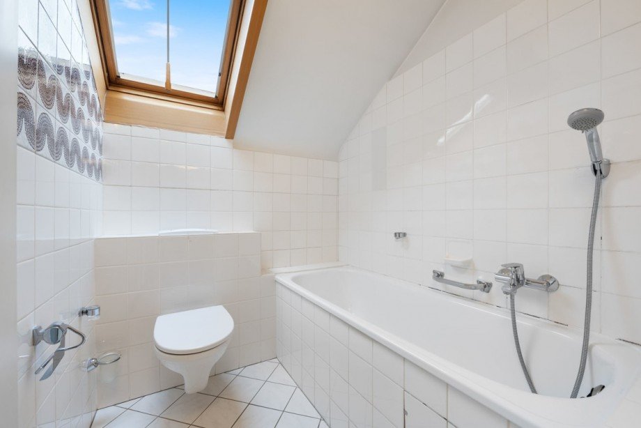 Dusche und Veluxfenster Reiheneckhaus Tangstedt