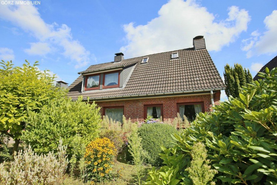 Ansicht vorne Einfamilienhaus Norderstedt