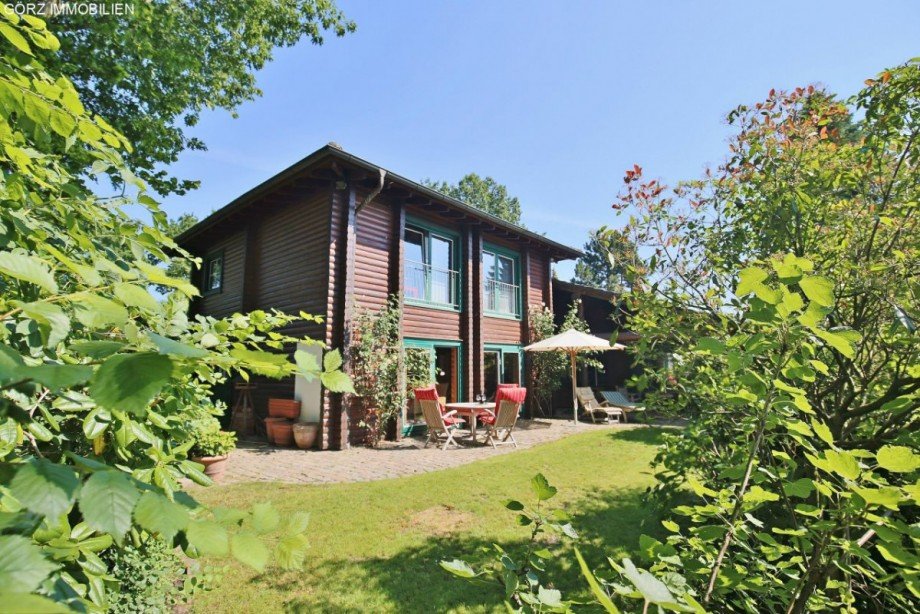 Blick auf die Terrasse B�rohaus Kaltenkirchen