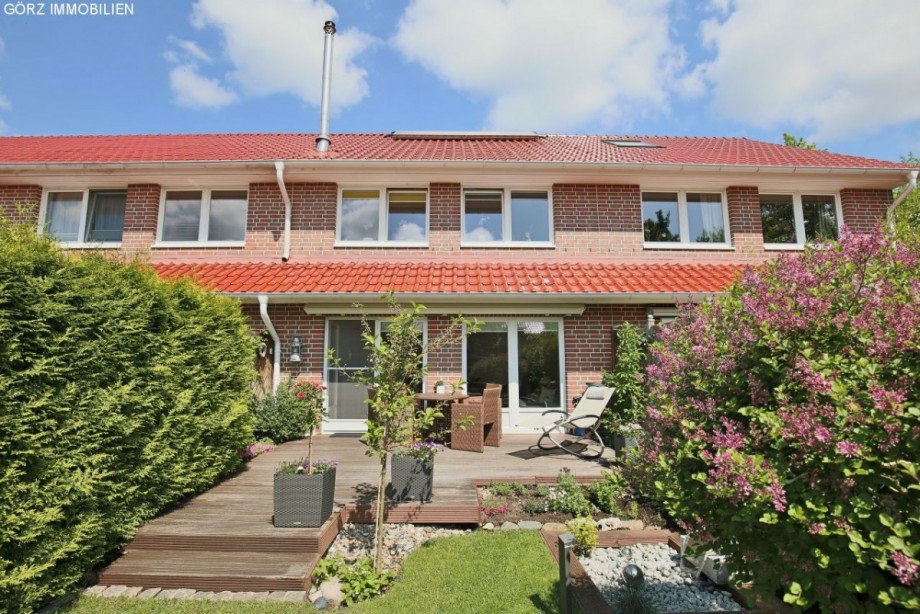 Blick auf die Terrasse Reihenhaus Norderstedt