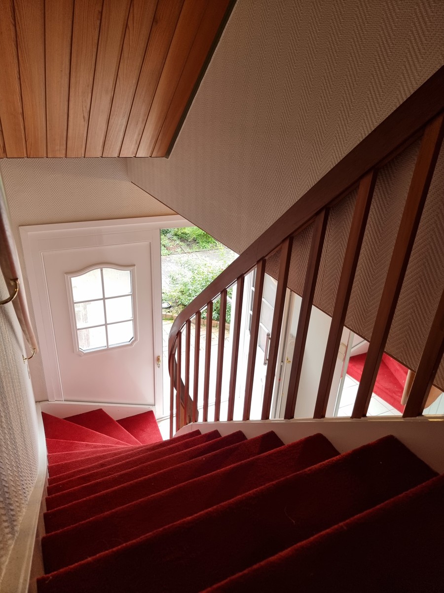 Treppenabgang Reihenhaus Rellingen