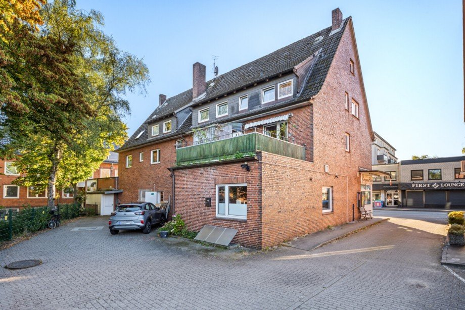 R�ckansichten Wohn- / Gesch�ftshaus Norderstedt