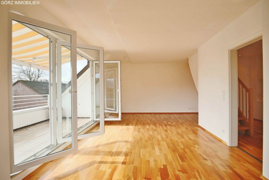 gro�es Wohnzimmmer Maisonettewohnung Norderstedt