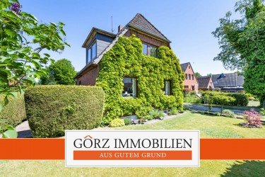 Hauptbild ***RESERVIERT***Viel Raum f�r Ideen - Rotklinkerhaus mit Gartenparadies, m�glicher Einliegerwohnung und 3 Garagen