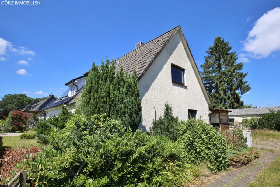 Seitenansicht Doppelhaush�lfte Norderstedt