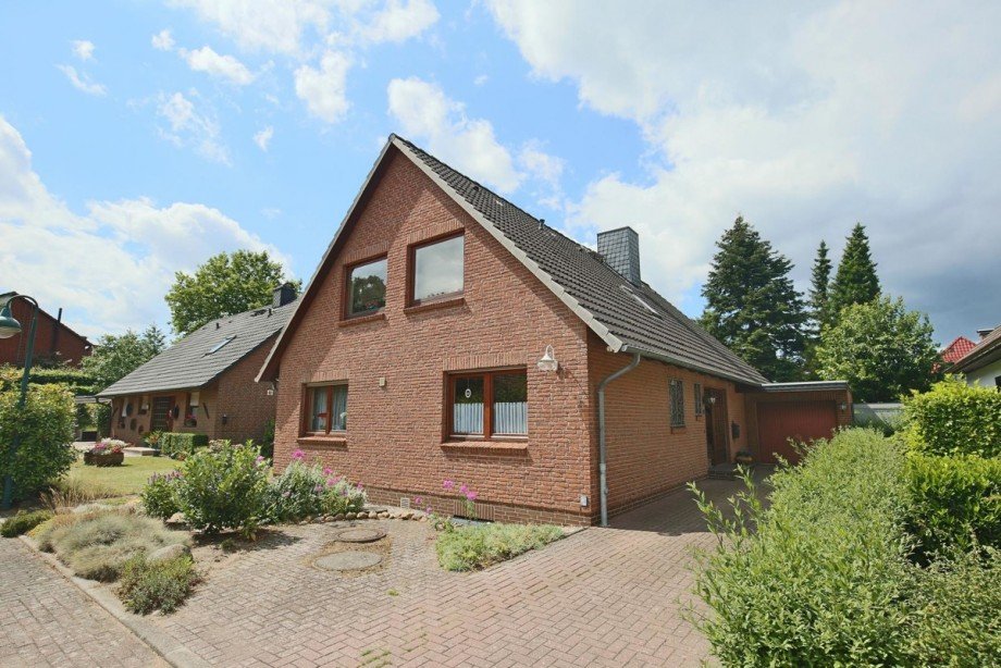 Stra�enansicht Einfamilienhaus Norderstedt