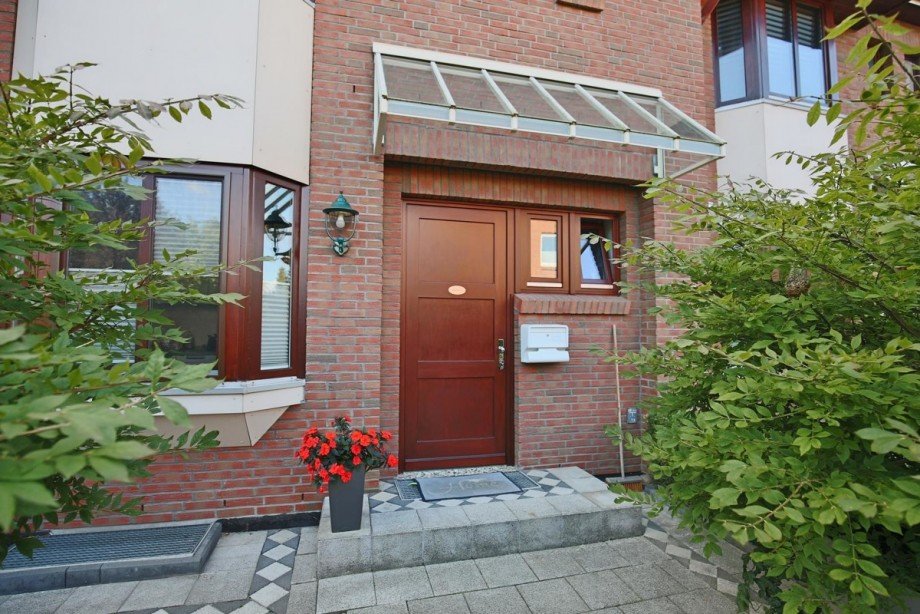 Eingangsbereich Reihenmittelhaus Schenefeld
