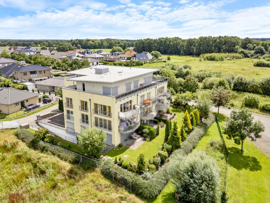 Eckbalkon mit Etagenwohnung Bad Bramstedt