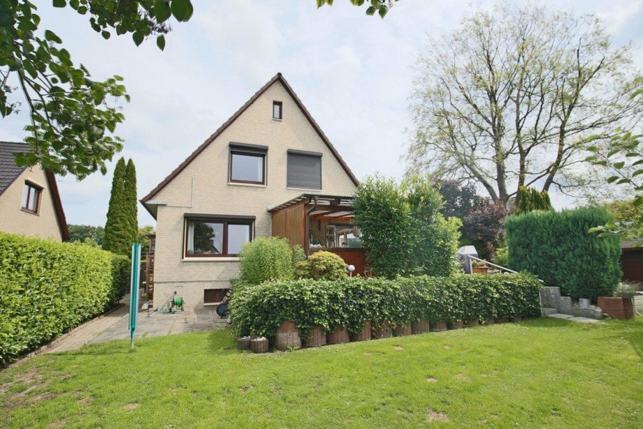 gro�er Garten! Zweifamilienhaus Norderstedt