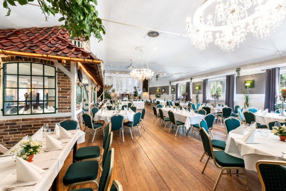 Veranstaltungs-Saal Gastronomie und Wohnung Oering