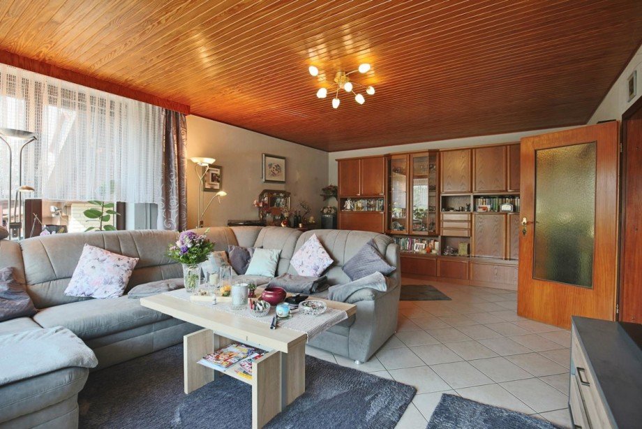 Gro�es Wohnzimmer Einfamilienhaus Kaltenkirchen