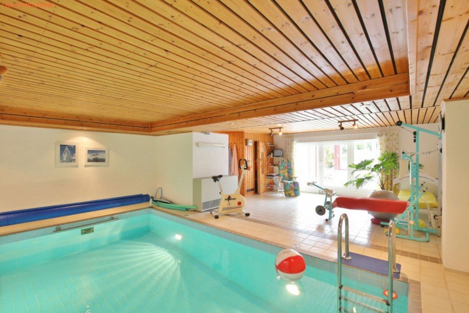 Schwimmbad-Bereich mit Wintergarten Einfamilienhaus Kaltenkirchen