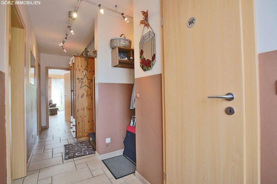 Blick Richtung WZ vom Eingangsbereich Reihenendhaus Pinneberg