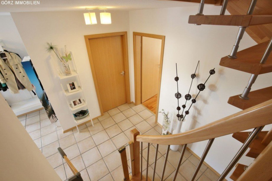 Links Eingang Doppelhaush�lfte Pinneberg