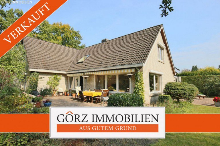  Quickborn Einfamilienhaus *VERKAUFT* - Sehr gro�z�giges EFH mit Villen-Charakter in ruhiger Lage