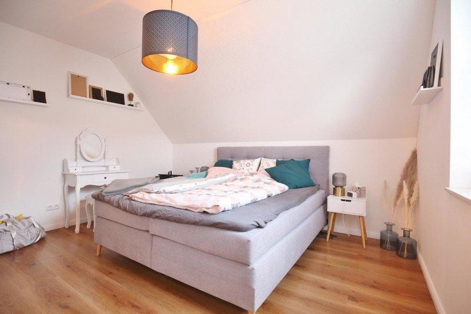 Schlafzimmer Doppelhaush�lfte Kisdorf