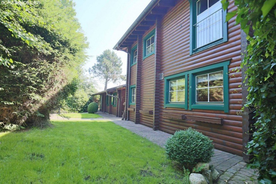 Seitenansicht B�rohaus Kaltenkirchen