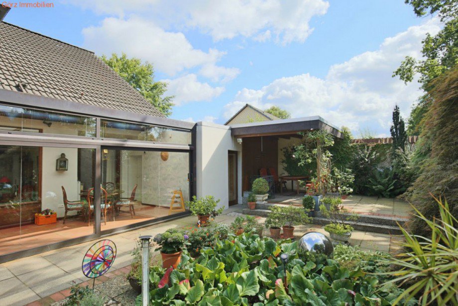 Garten & Gesch�tzte Terrasse Einfamilienhaus Norderstedt