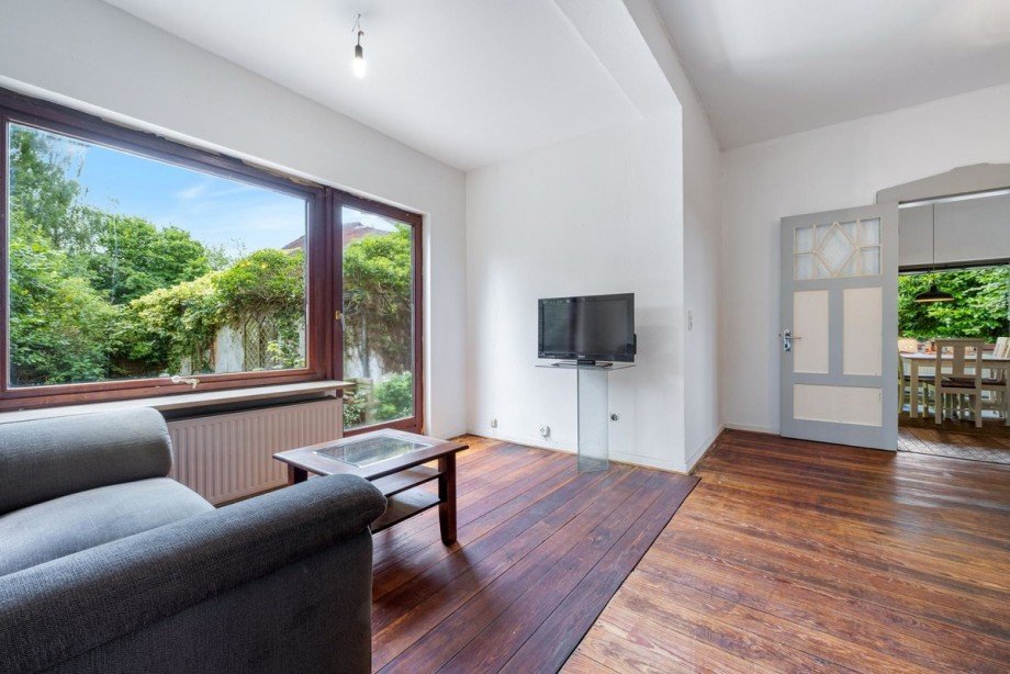 Heller Wohnbereich Einfamilienhaus Ellerbek