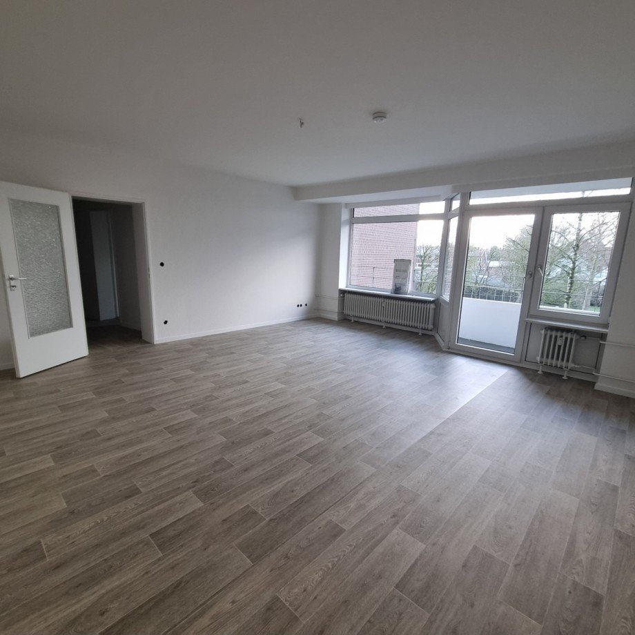 Wohnzimmer/Balkon Etagenwohnung Barmstedt