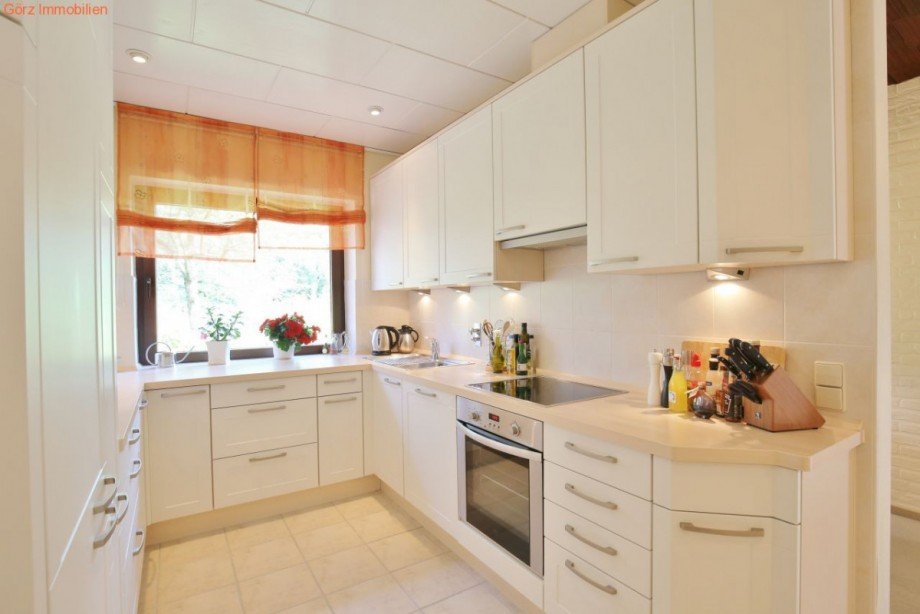 hochwertige K�che samt Fliesen und E-Ger�ten aus 2008 Einfamilienhaus Kaltenkirchen