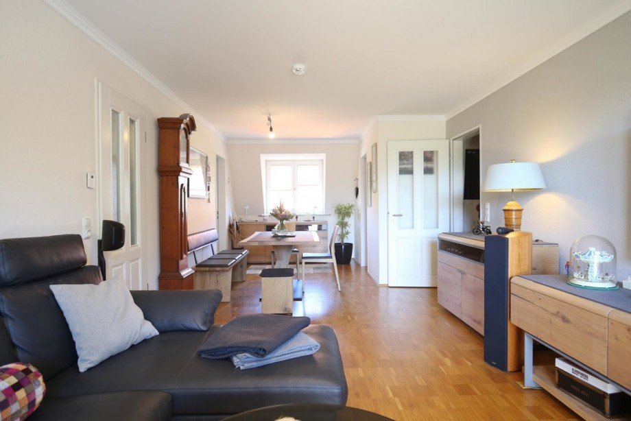 Wohn- Essbereich mit Gaube Maisonettewohnung Norderstedt