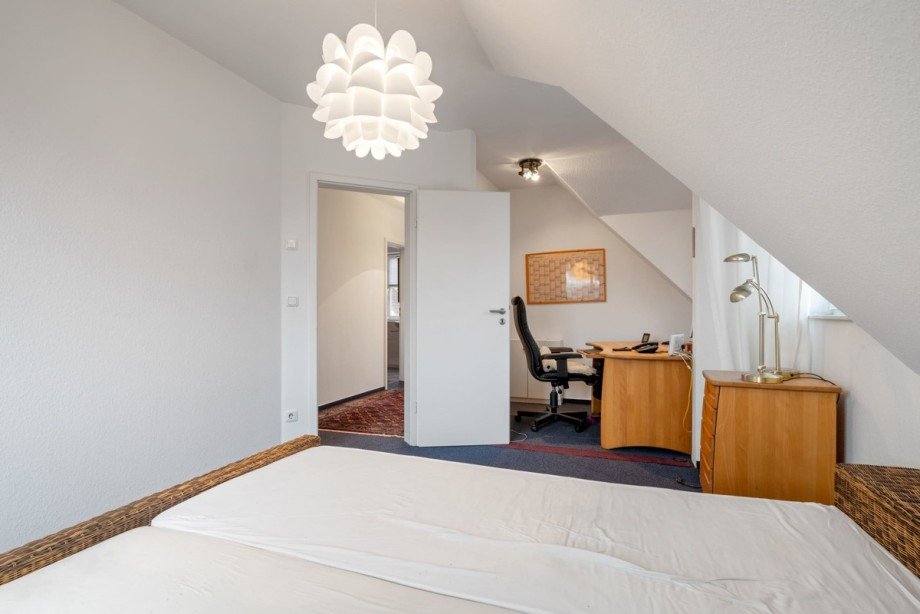 Schlafzimmer II mit B�roecke Einfamilienhaus Itzstedt