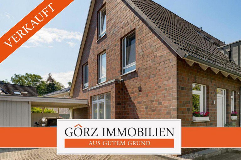 MC12228 Norderstedt Reihenendhaus *VERKAUFT* Modernes Stadthaus mit Vollkeller und gro�em Dachstudio in begehrter Lage