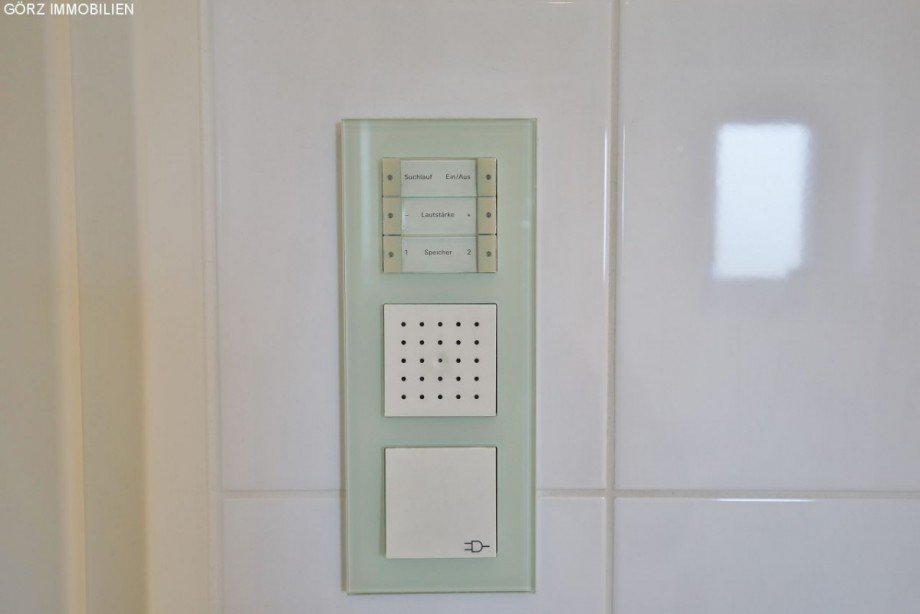 Radio im Vollbad Einfamilienhaus Pinneberg