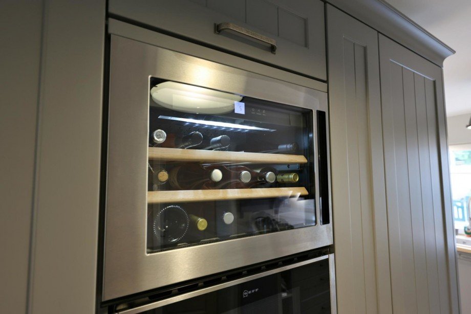 Weink�hlschrank Einfamilienhaus Borstel Hohenraden