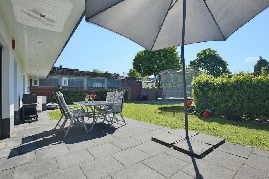 sonnige Terrasse Terrassenwohnung Schenefeld