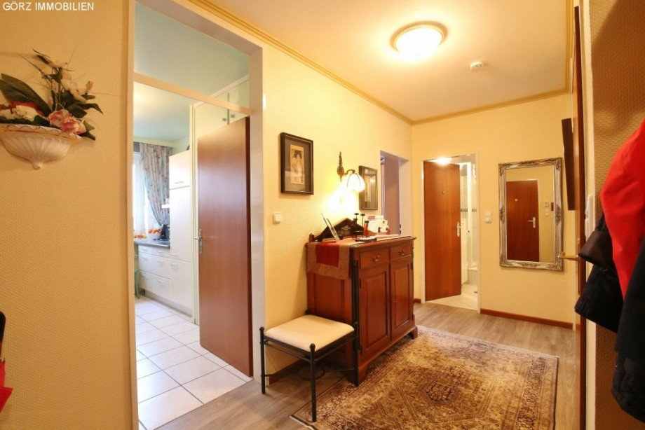 Blick vom Eingang in die K�che Etagenwohnung Pinneberg