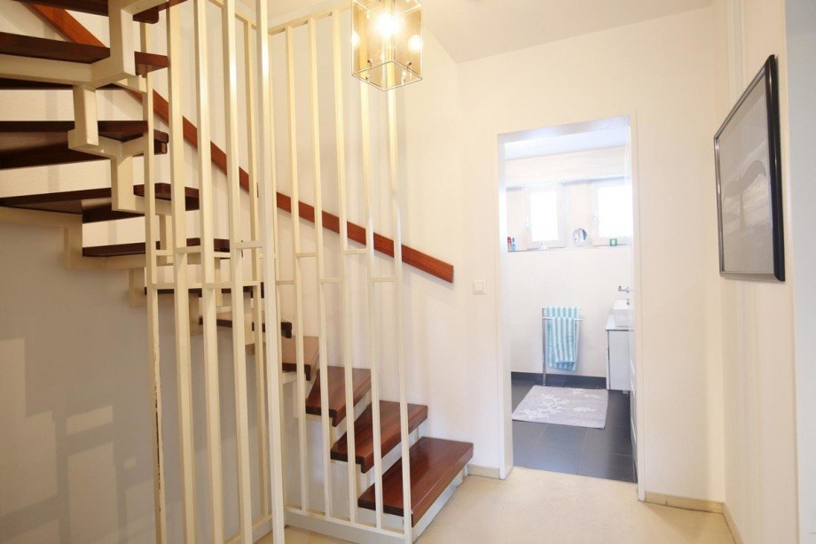 Treppe zum DG Reihenmittelhaus Schenefeld