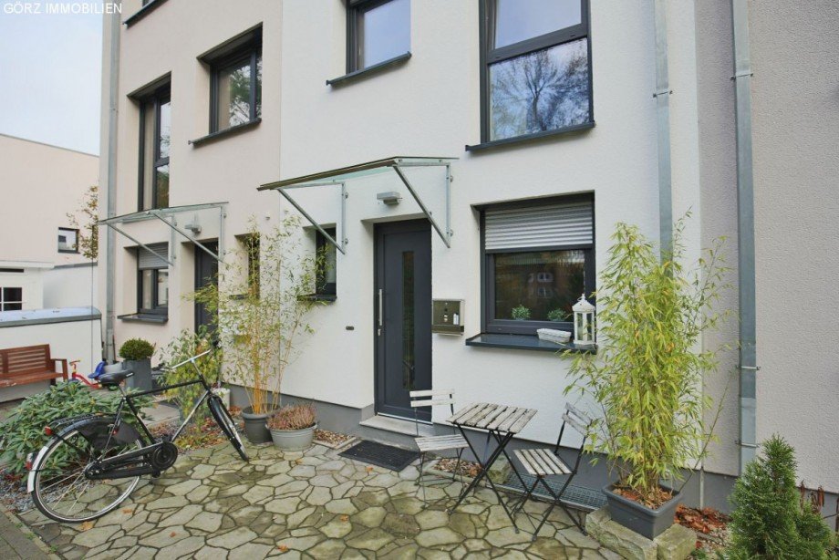 Moderner Eingangsbereich Stadthaus Hamburg