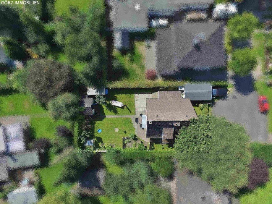 gesamtes Grundst�ck Einfamilienhaus Pinneberg