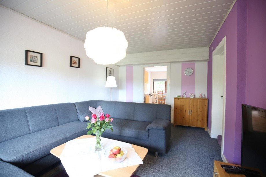 Wohnzimmer Wohnung 2 Mehrfamilienhaus Bargfeld-Stegen