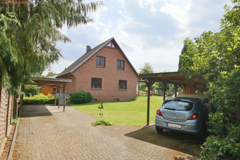 zwei Carports Einfamilienhaus Moorrege