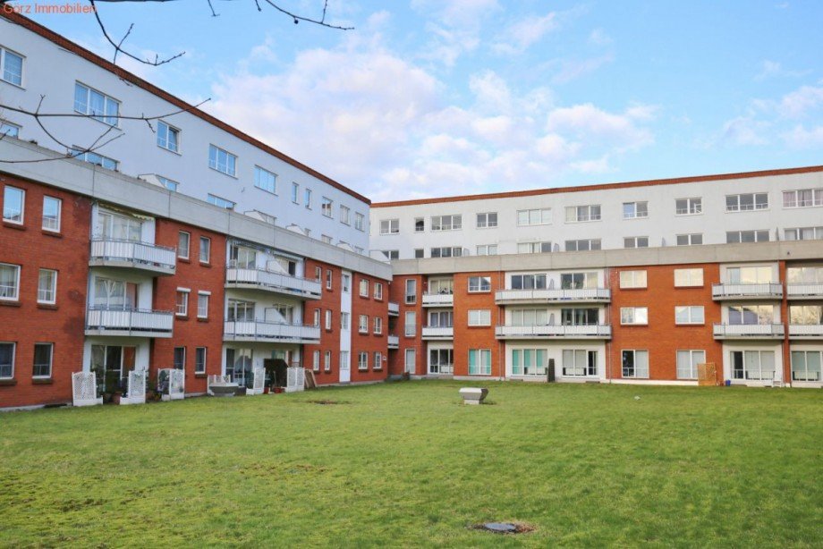 Hinterhof Dachgeschosswohnung Kaltenkirchen