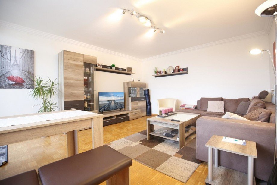 helles Wohnzimmer Etagenwohnung Quickborn