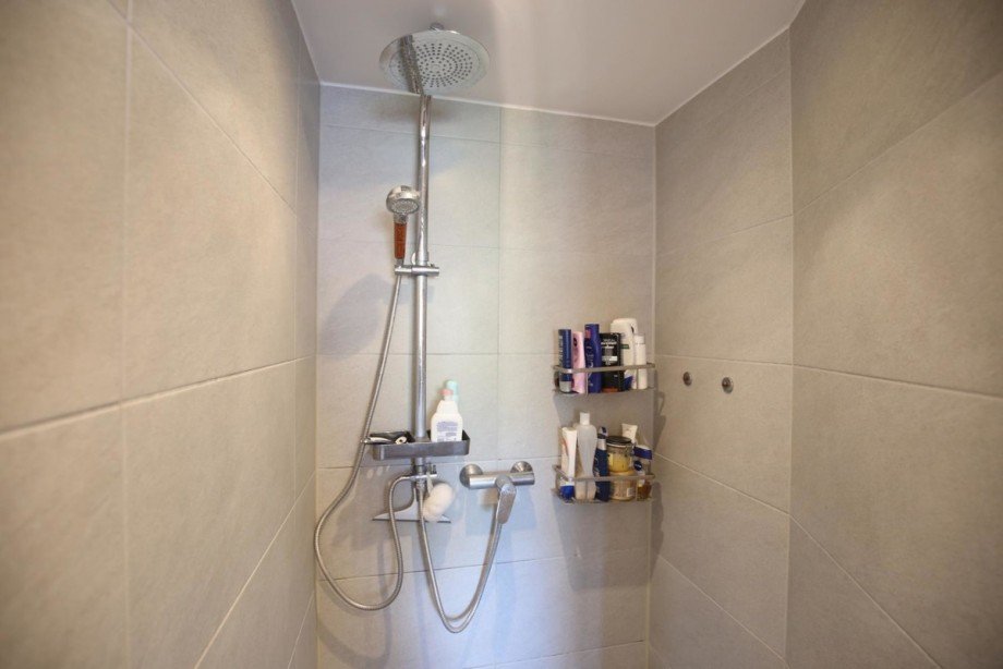 ebenerdige Dusche Doppelhaush�lfte Pinneberg
