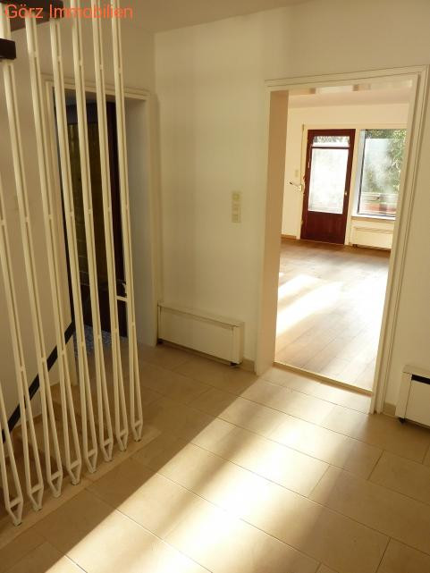 Diele mit Blick ins Wohnzimmer Doppelhaush�lfte Norderstedt