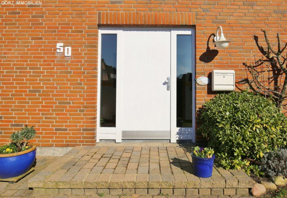 Moderne Haust�r Reihenendhaus Barmstedt
